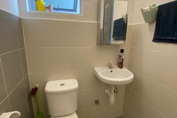 Residensi Laguna Biru 2