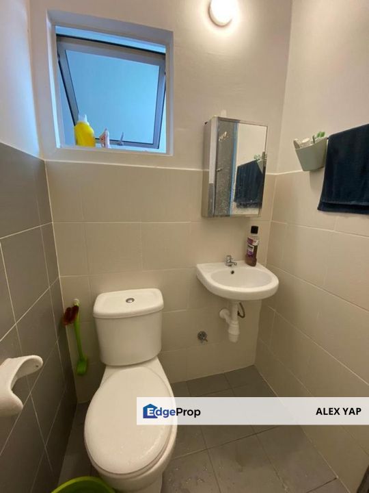 Laguna Biru 2 Apartment/ Kundang Rawang/ 100% Full Loan/ Bumi Lot/ Middle Floor/ Sale, Selangor, Rawang