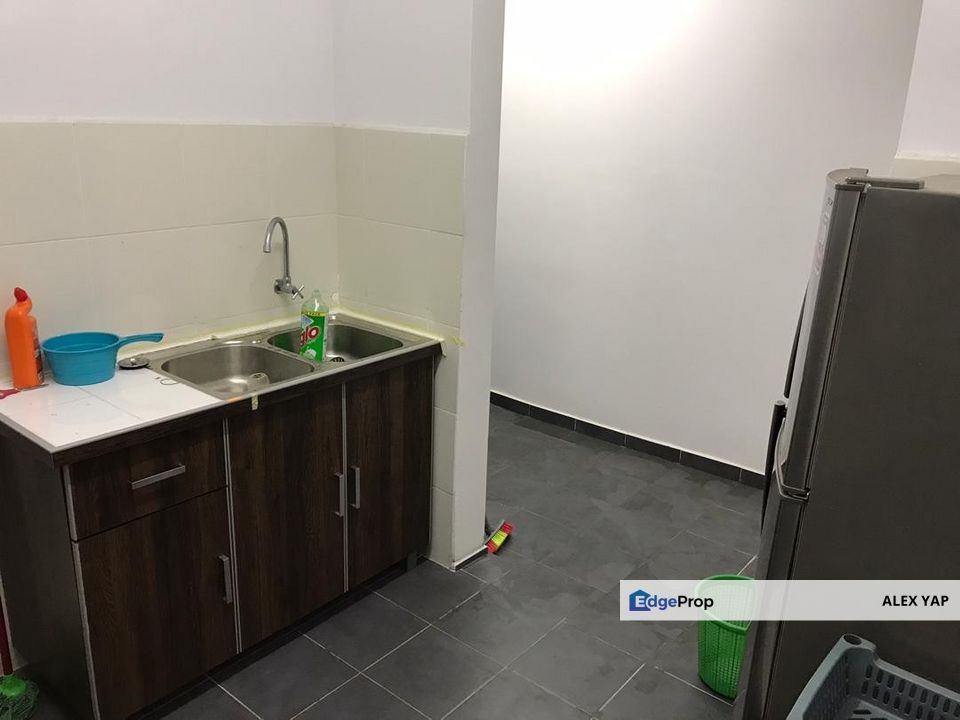 Laguna Biru 2 Apartment/ Kundang Rawang/ 100% Full Loan/ Bumi Lot/ Middle Floor/ Sale, Selangor, Rawang