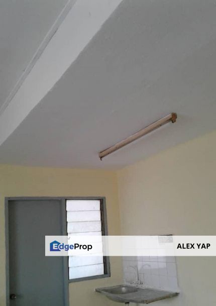 Pangsapuri Sri Meranti/ Bandar Sri Damansara/ Freehold/ Low Deposit/ Non Bumi Lot/ Block K3/ Level 5/ Sale, Selangor, Bandar Sri Damansara