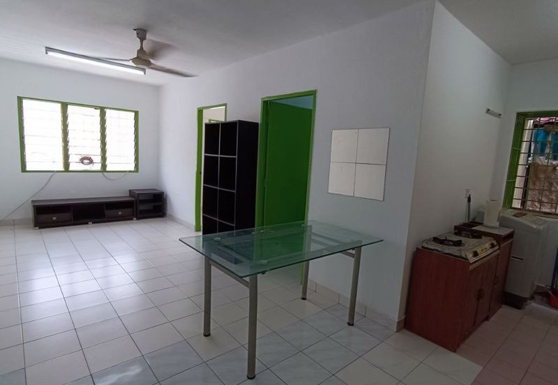 Apartment Lestari
