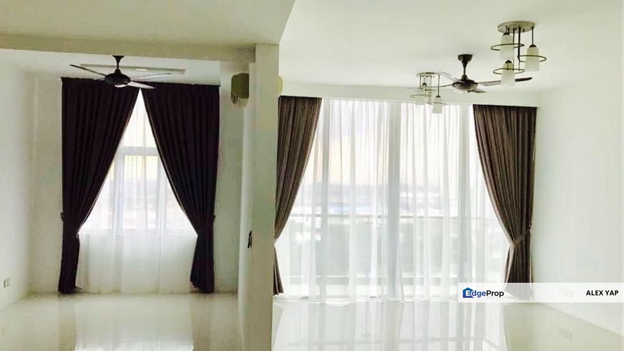 USJ One Avenue/ USJ Subang Jaya/ Corner Unit/ Non Bumi Lot/ 2 carparks/ Middle Floor/ Partially Furnished, Selangor, USJ