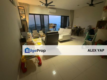 Condominium Cloudtree/ Seri Kembangan/ Freehold/ 2 carpark/ High Floor/ Non Bumi Lot/ Sale, Selangor, Seri Kembangan