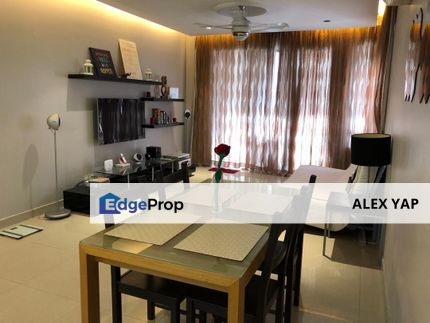 Royal Domain Condo/ Sri Putramas 2/ Freehold/ Non Bumi Lot/ 2carpark/ KL View/ Block B2/ Partially Furnished/ High Floor, Kuala Lumpur, Dutamas