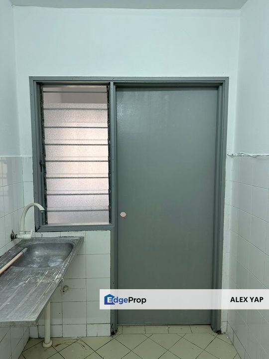 Apartment Desa Satu/ Aman Puri Kepong/ Low Deposit/ 100% Full Loan/ Freehold/ with Carpark/ Non Bumi Lot/ Good Roi/ Sale, Kuala Lumpur, Kepong