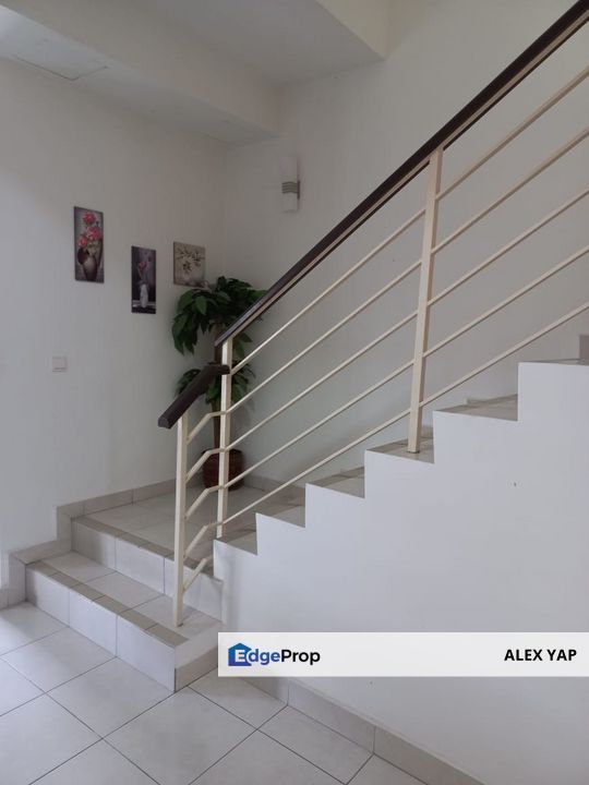 M Residence 2/ 2 Storey Terrace House/ Rawang/ Non Bumi Lot/ Good Condition/ 20 x 65 sf / Sale, Selangor, Rawang
