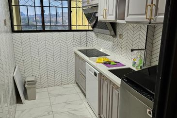 Casa Prima Condominium