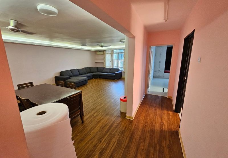 Casa Prima Condominium