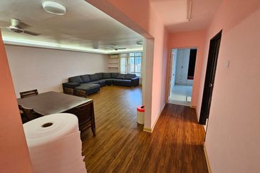 Casa Prima Condominium