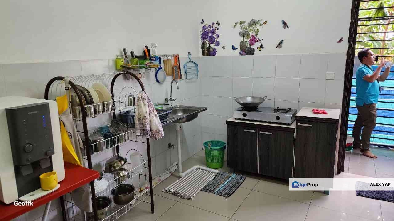 M Residence/ Super Link, 2 Strorey Terrace House/ Non Bumi Lot/ Facing North East, Selangor, Rawang