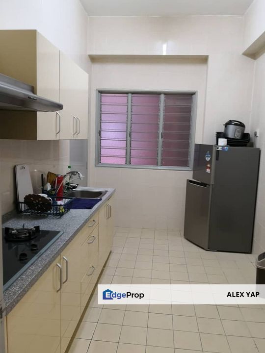 Greenview Residence/ Bandar Sungai Long/ Freehold/ 100% Full Loan/ Non Bumi Lot/ Middle Floor/ Good Roi/ Sale, Selangor, Kajang