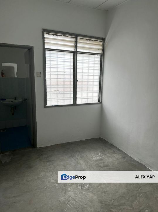 2 Storey Terrace House/ Bandar Mahkota Cheras/ Freehold/ Non Bumi Lot/ Near University Tunku Abdul Rahman/ Sale, Selangor, Cheras