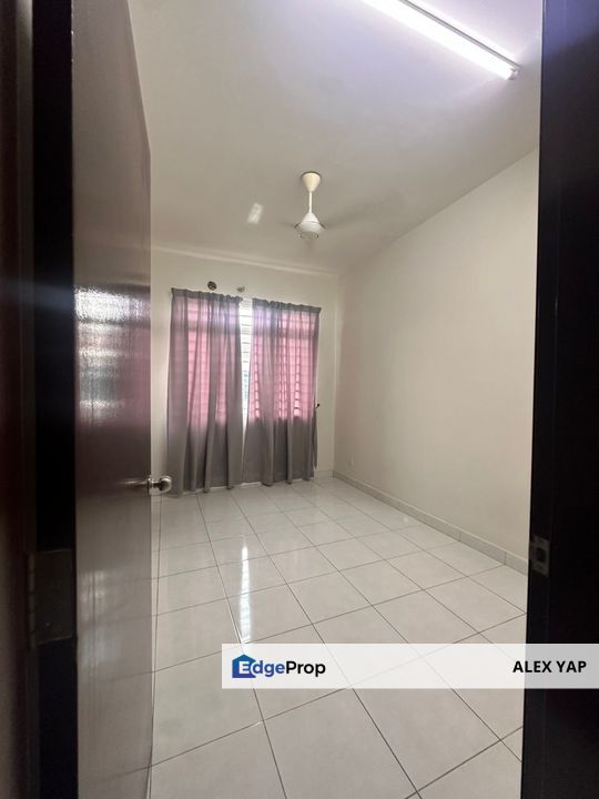 Maple Hillpark/ Double Storey Terrace House/ Puncak Alam Sungai Buloh/ Non Bumi Lot/ Basic Unit, Selangor, Sungai Buloh