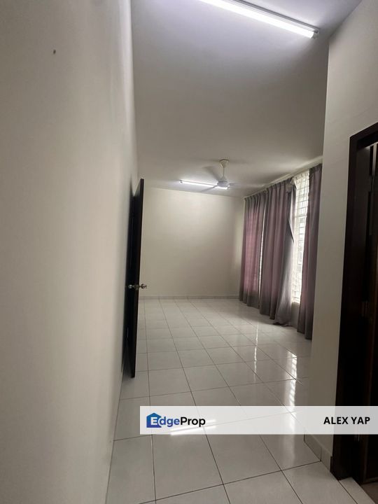 Maple Hillpark/ Double Storey Terrace House/ Puncak Alam Sungai Buloh/ Non Bumi Lot/ Basic Unit, Selangor, Sungai Buloh