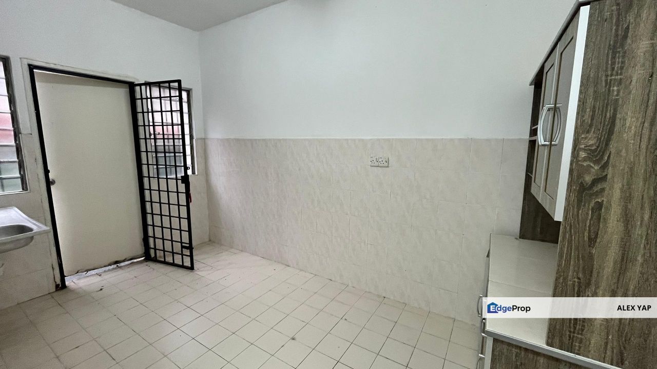 Bandar Sunway Semenyih, Double Storey Terrace House, Freehold, Non Bumi Lot, 20 x 65 sqft, key on hand easy arrange viewing, Sale, Selangor, Semenyih