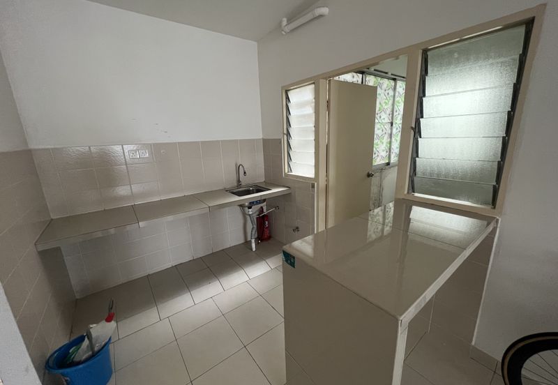 De Bayu Apartment @ Setia Alam