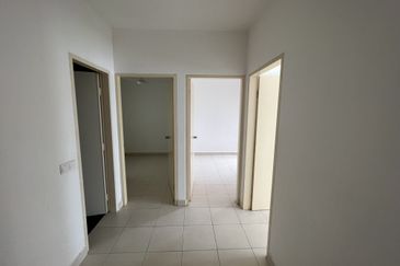 De Bayu Apartment @ Setia Alam