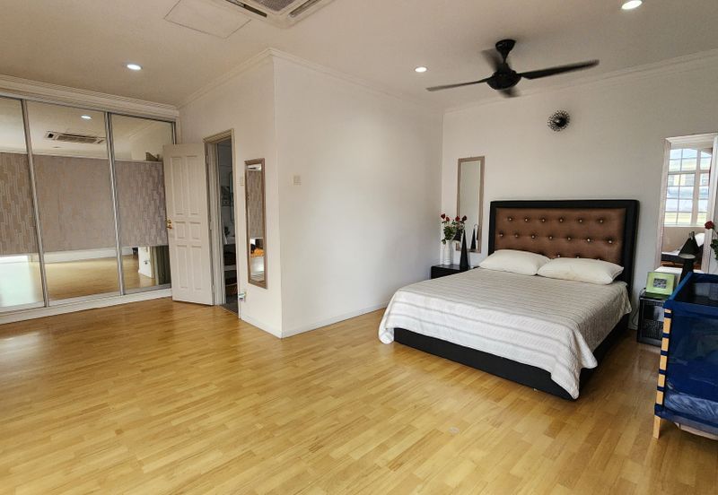 Seksyen 13, Shah Alam