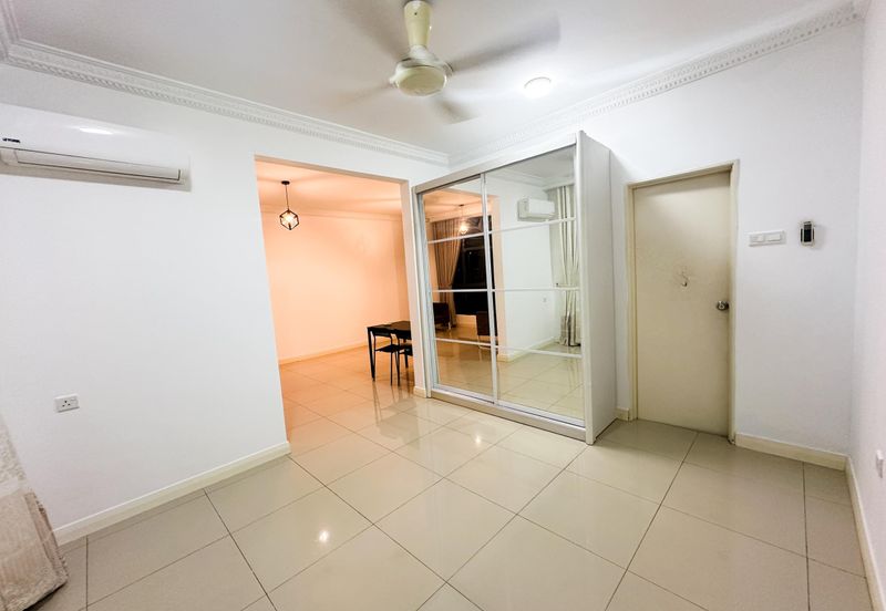 Vista Alam Serviced Apartment