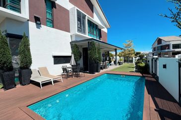 ATHIRA, Bandar Bukit Raja