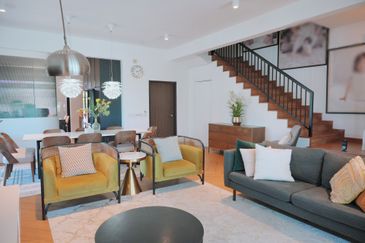 ATHIRA, Bandar Bukit Raja