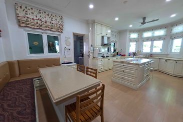 Seksyen 10, Shah Alam