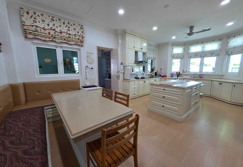 Seksyen 10, Shah Alam