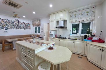 Seksyen 10, Shah Alam