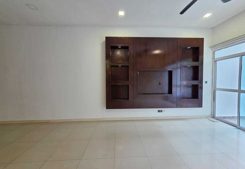 Amaya Saujana, Saujana Subang