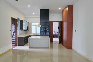 Amaya Saujana, Saujana Subang