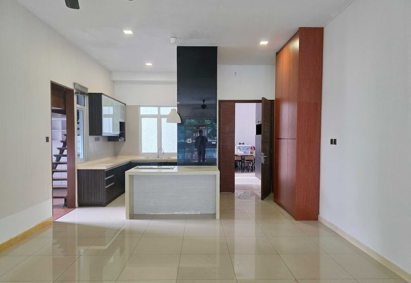 Amaya Saujana, Saujana Subang