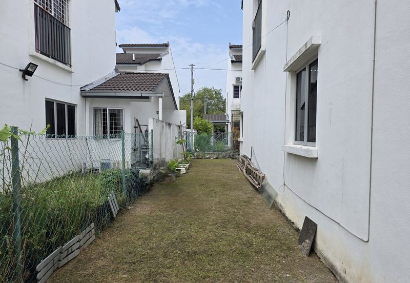 Persiaran Puncak Alam 1 