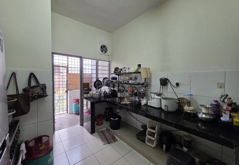 Persiaran Puncak Alam 1 