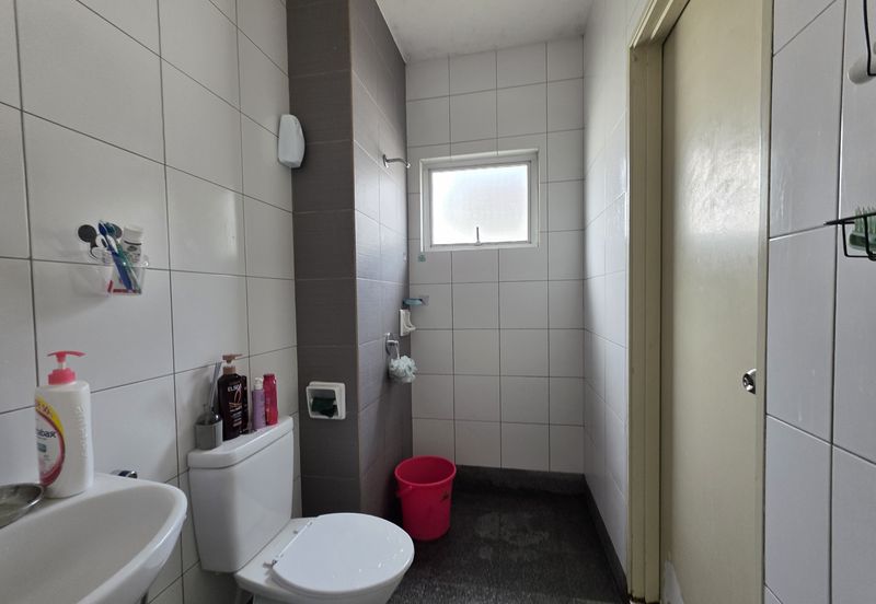 Persiaran Puncak Alam 1 