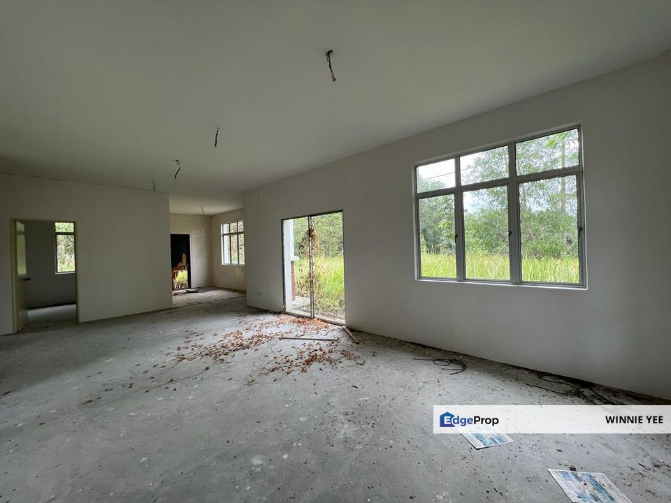 Corner Lot Springdale Bungalow at Bandar Tasik Senangin Lenggeng , Negeri Sembilan, Lenggeng