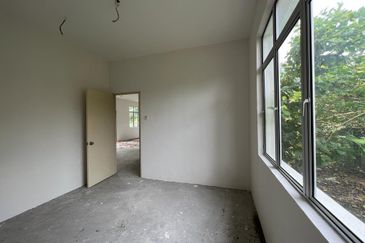 Corner Lot Springdale Bungalow at Bandar Tasik Senangin Lenggeng 