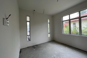 Corner Lot Springdale Bungalow at Bandar Tasik Senangin Lenggeng 