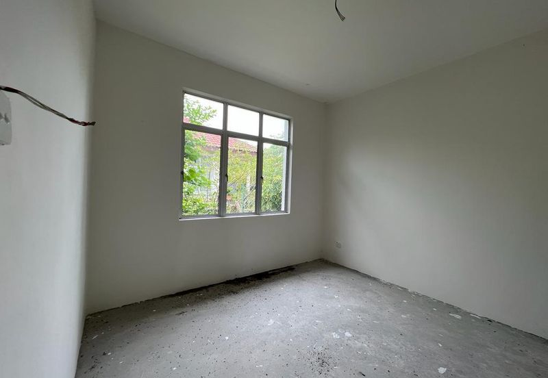 Corner Lot Springdale Bungalow at Bandar Tasik Senangin Lenggeng 