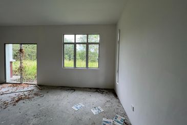 Corner Lot Springdale Bungalow at Bandar Tasik Senangin Lenggeng 