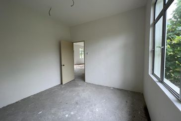 Corner Lot Springdale Bungalow at Bandar Tasik Senangin Lenggeng 