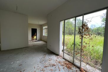 Corner Lot Springdale Bungalow at Bandar Tasik Senangin Lenggeng 