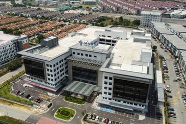 Residence next to MAHSA University Hospital at Rimbayu Saujana Putra