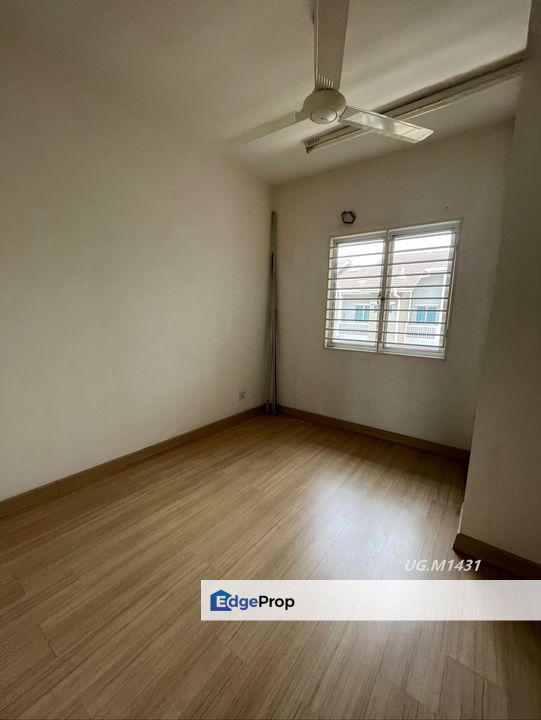 Saron Bandar Bukit Raja Double Storey House Basic Unit, Selangor, Klang