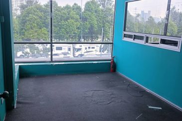 Gateway 16, Bandar Bukit Raja