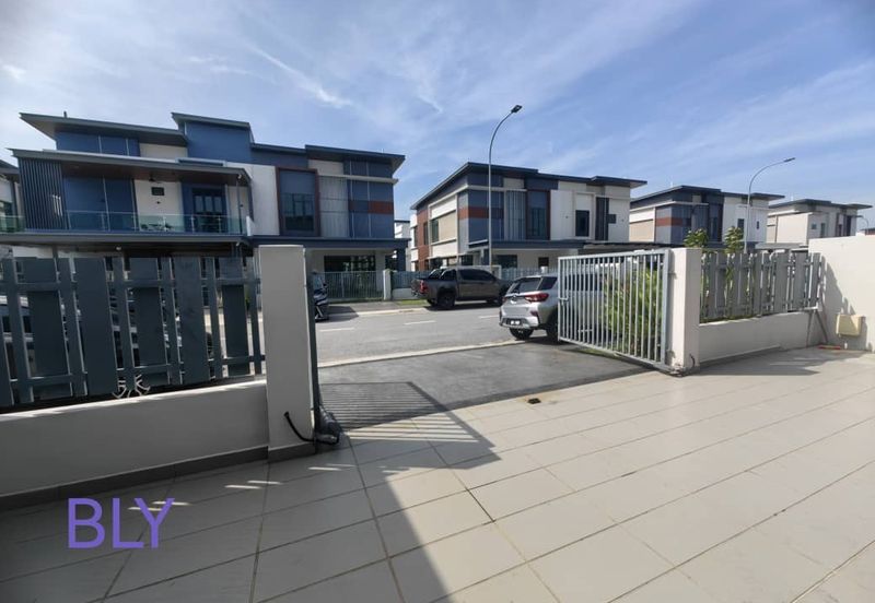 Canary Garden @Bandar Bestari