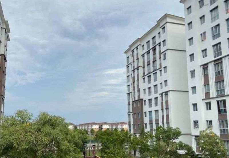 Azaria Apartment @ Bandar Paklands