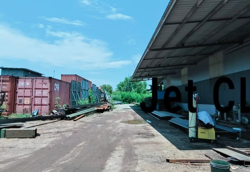 West Port, Pulau Indah