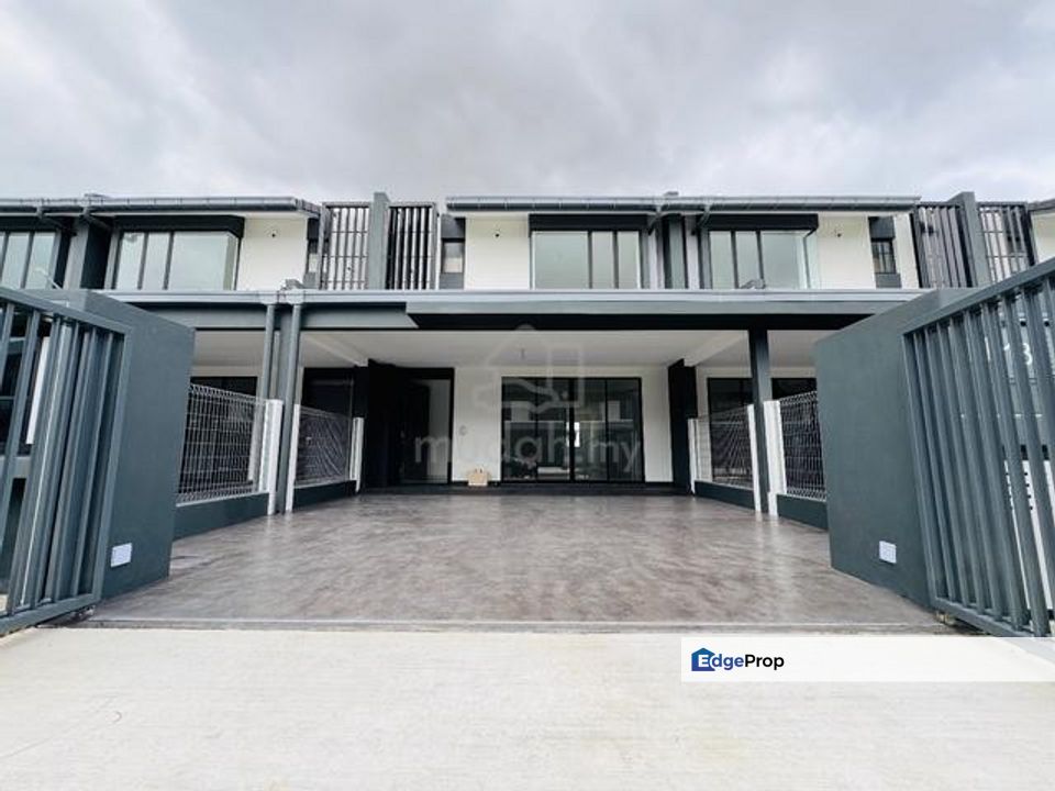 Nadira Bandar Bukit Raja Master Bedroom For Rent, Selangor, Klang