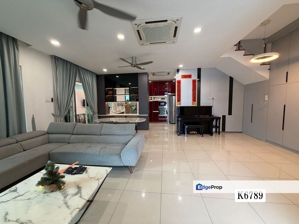 D'LAMAN GRENNVILLEDOUBLE STOREY SEMI D HOUSE FULLY RENOVATED FOR SALE, Selangor, Klang