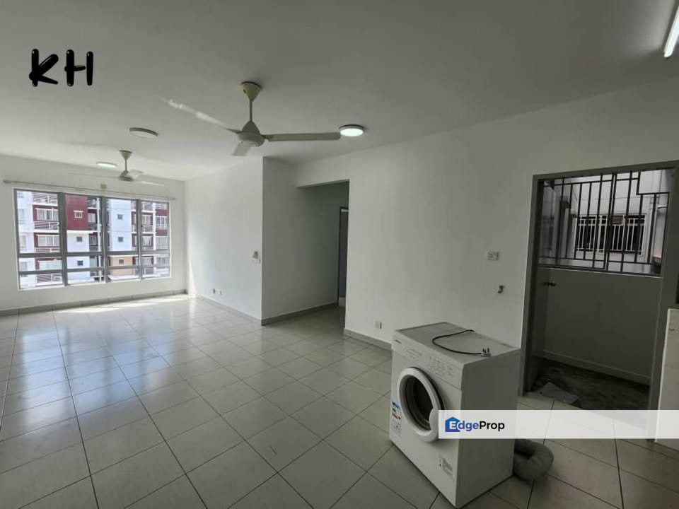 De Kiara Apartment,Setia Alam Basic Unit with  Good Condition For Sale, Selangor, Shah Alam